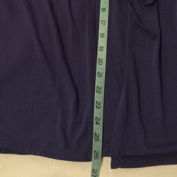 Thyme Women's Top with Very Short Sleeves - Picture 6 of 10